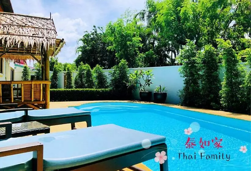 Thai Family Rawai Swimming Pool Villa