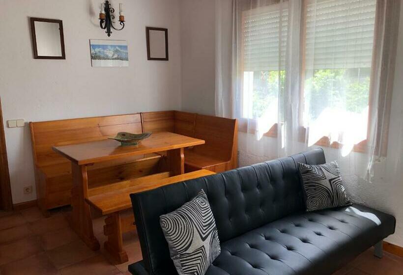 Casa Maria Y Julián