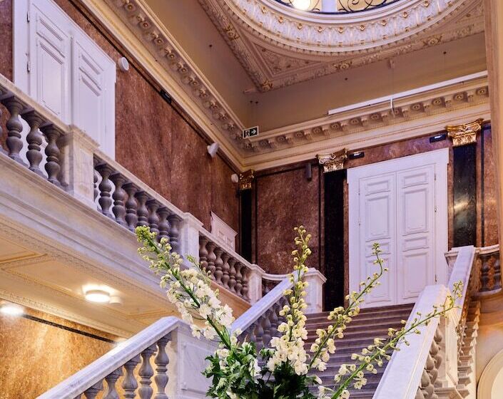 Altus Palace   Destigo Hotels