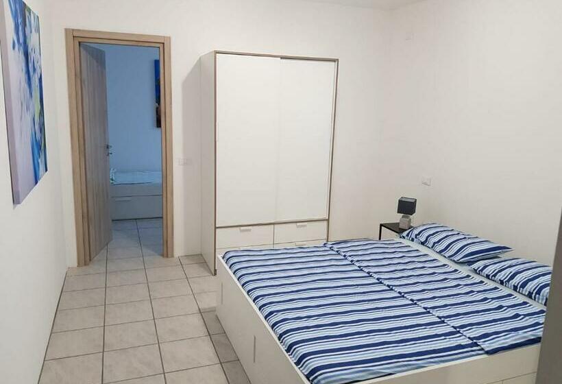 Salentum Villa Miami   Con Ampia Terrazza