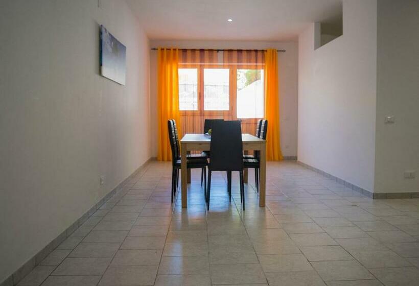 Salentum Villa Miami   Con Ampia Terrazza