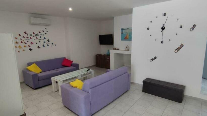 Salentum Villa Miami   Con Ampia Terrazza