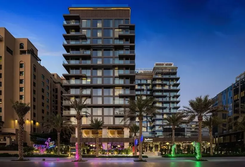 هتل Radisson Beach Resort Palm Jumeirah