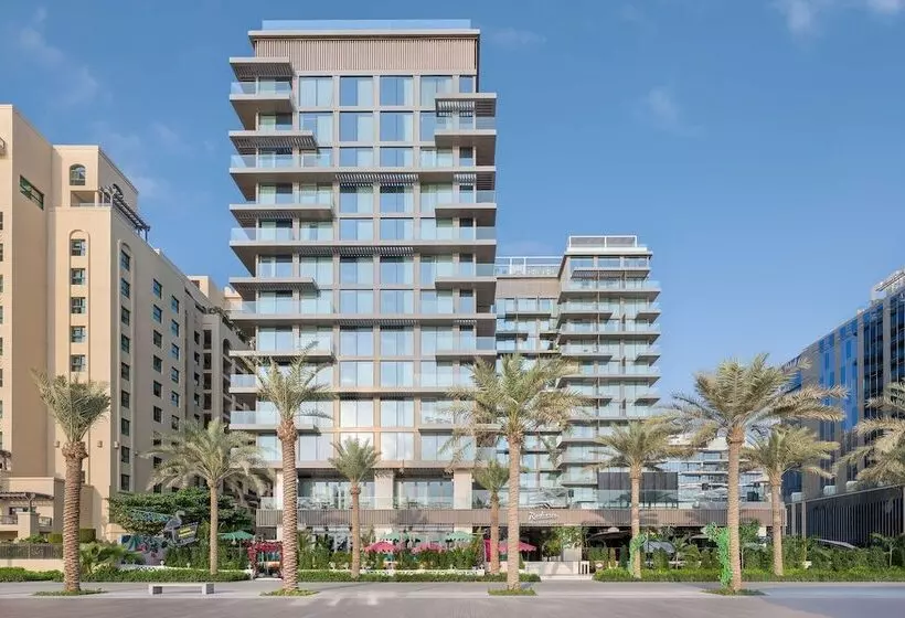 هتل Radisson Beach Resort Palm Jumeirah