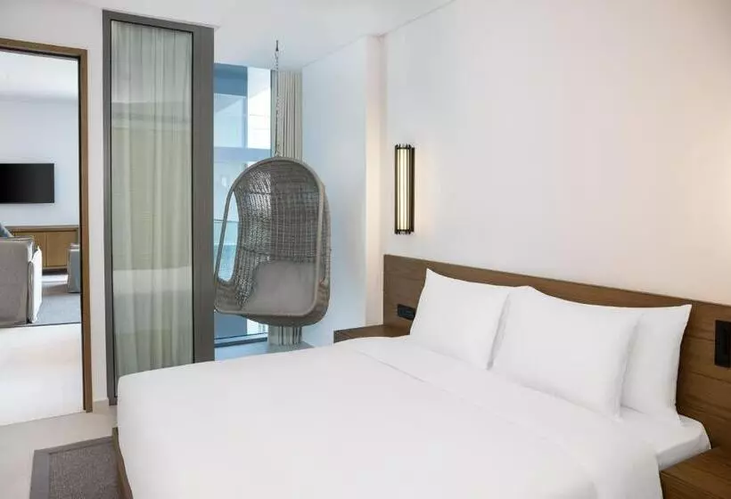 هتل Radisson Beach Resort Palm Jumeirah