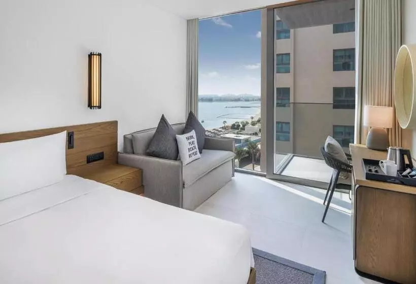 هتل Radisson Beach Resort Palm Jumeirah