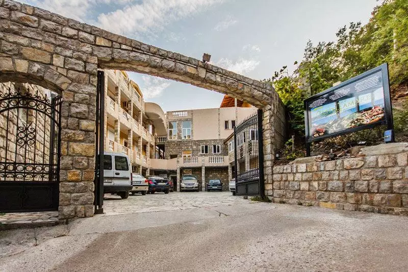 Castellamare Residence
