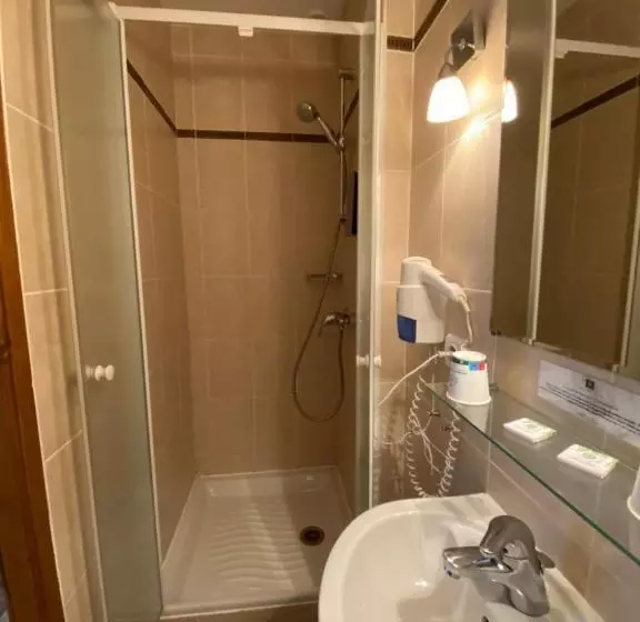 Отель Auberge La Table Du Curé