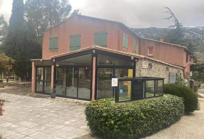 Отель Auberge La Table Du Curé