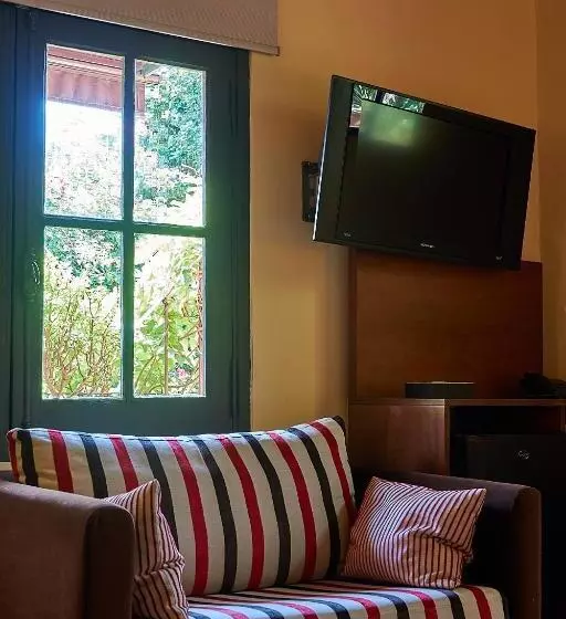 هتل Be Jardin Escondido By Coppola