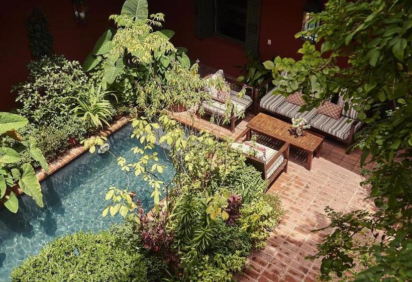 هتل Be Jardin Escondido By Coppola