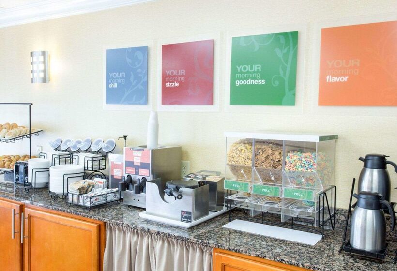 Отель Comfort Inn New Orleans Airport South