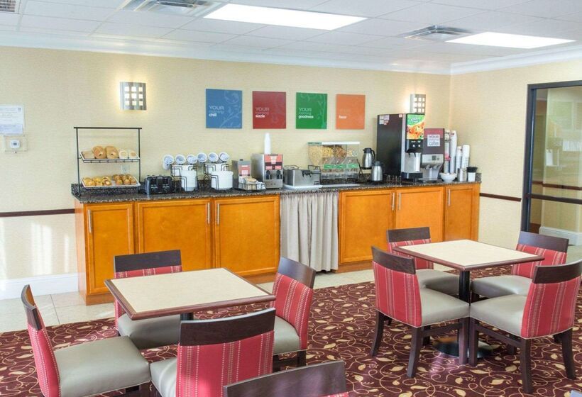 Отель Comfort Inn New Orleans Airport South