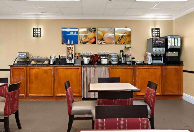 Отель Comfort Inn New Orleans Airport South