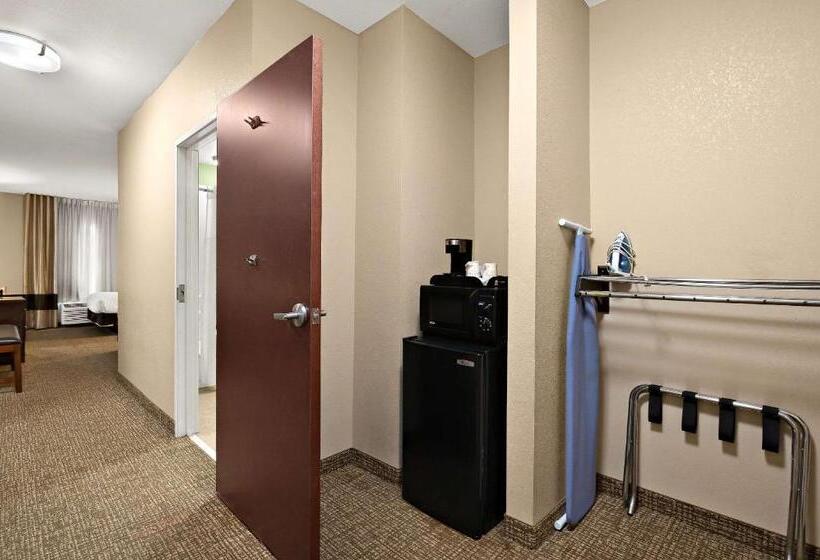 Отель Comfort Inn New Orleans Airport South