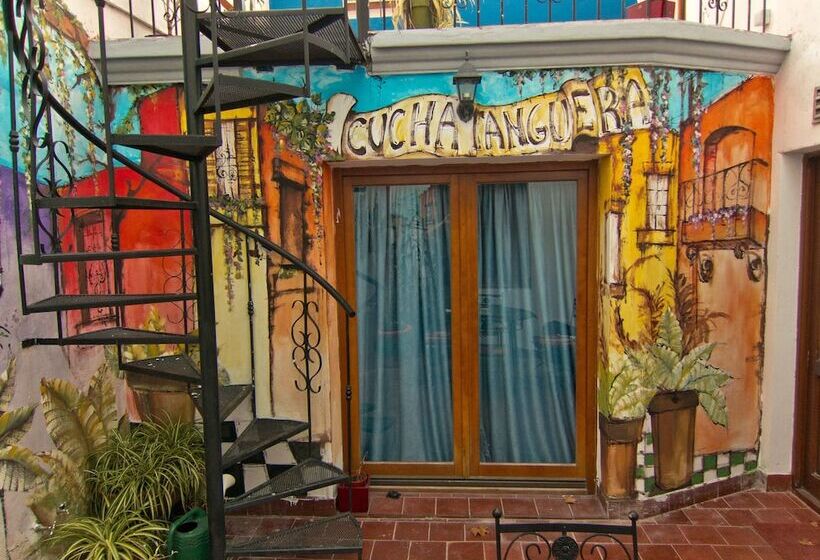 هتل Cucha Tanguera