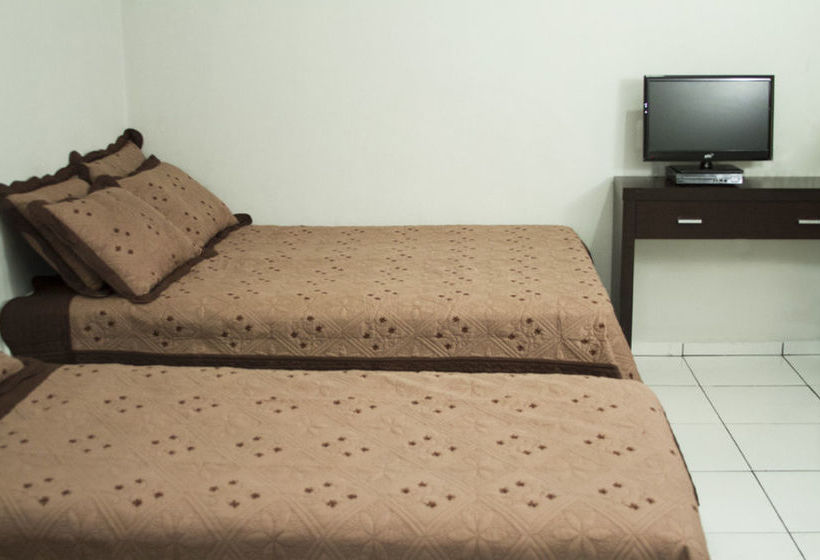 בית מלון כפרי Eduardo