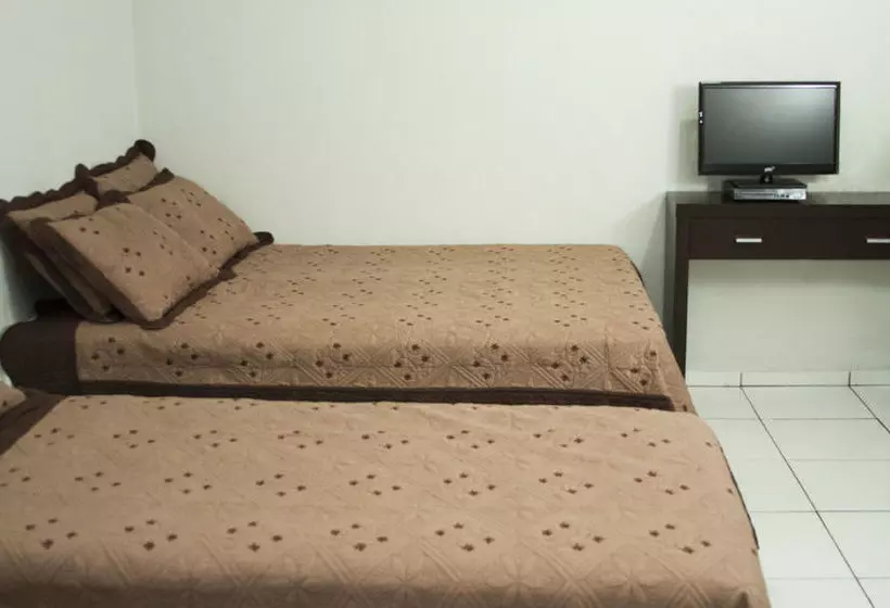 בית מלון כפרי Eduardo