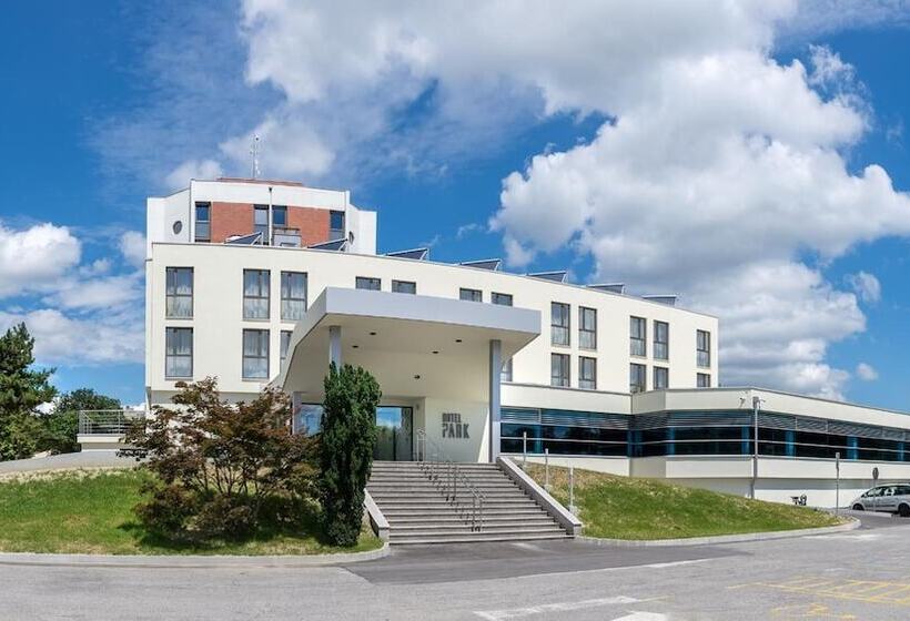 בית מלון כפרי Park