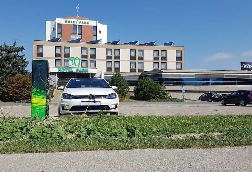 בית מלון כפרי Park