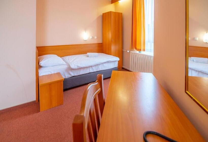 בית מלון כפרי Park