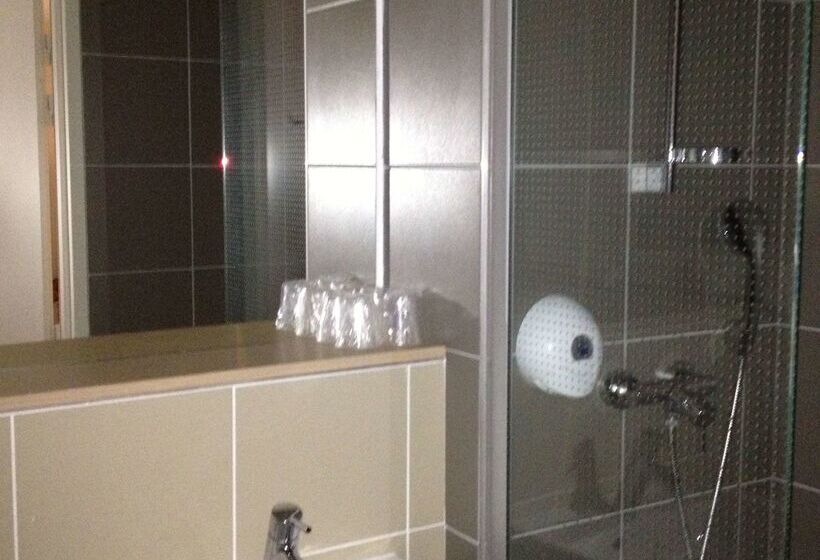 בית מלון כפרי Premiere Classe  Roissy  Aeroport Cdg  Le Mesnilamelot