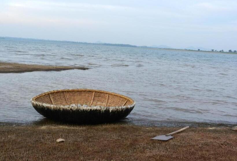 בית מלון כפרי Red Earth Kabini