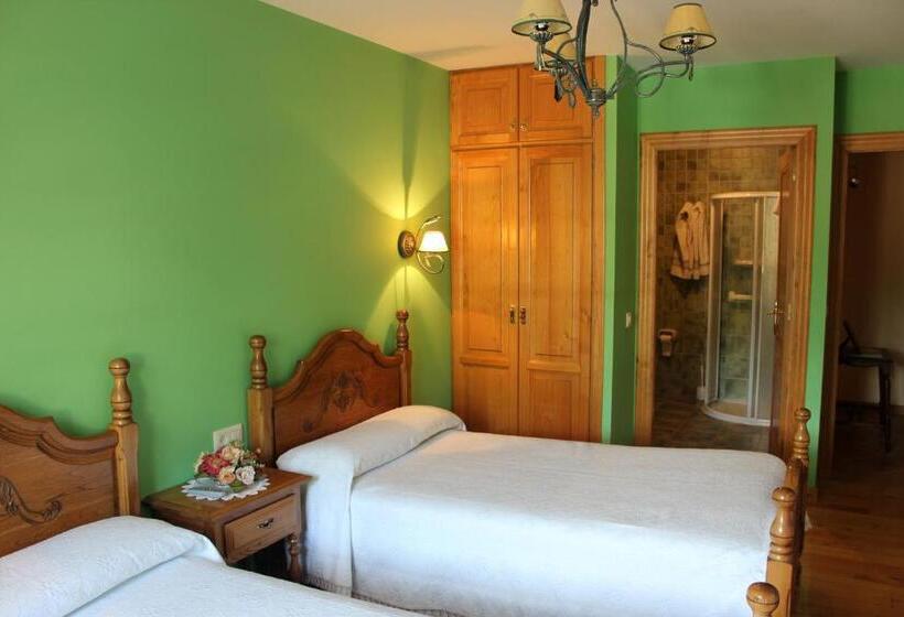 田舎風ホテル Posada Sobrevilla