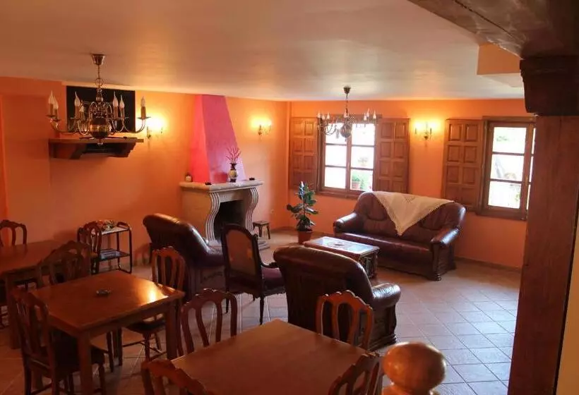 乡村酒店 Posada Sobrevilla