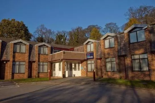 Отель Travelodge Nottingham Wollaton Park