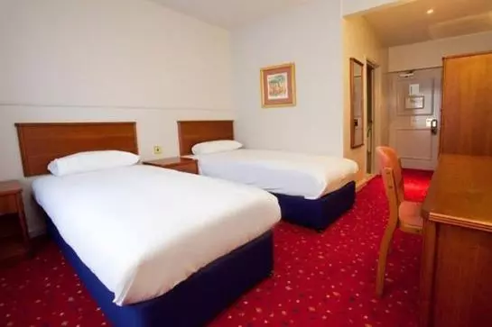 Отель Travelodge Nottingham Wollaton Park