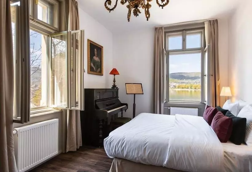 Mr. Görgey Art Hotel & Bisztró