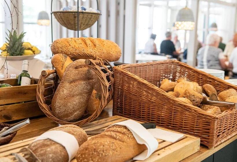 Strandhotel Balka Søbad