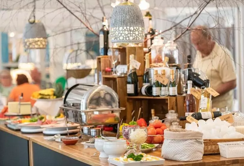 Strandhotel Balka Søbad