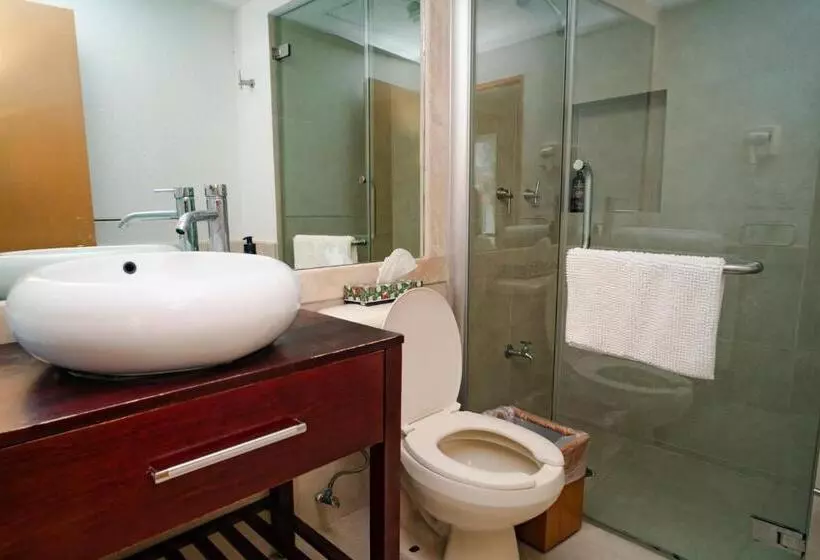 Oceanfront Condo At Voted Best Cancun Sandy Beach
