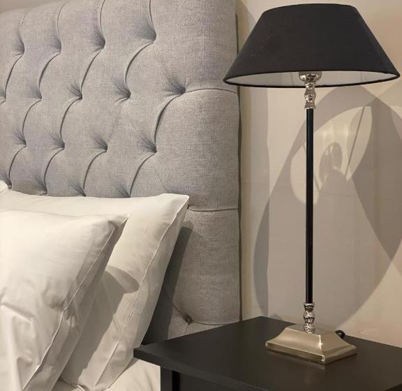 فندق Worlington Hall