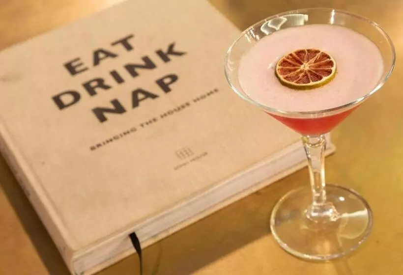 Hotelli Worlington Hall