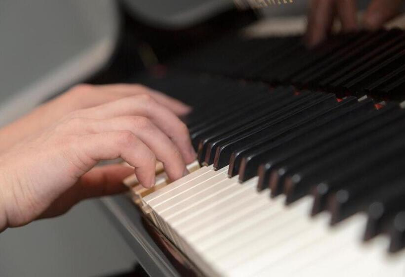 فندق Worlington Hall