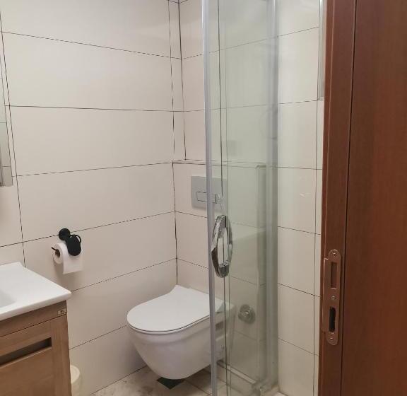 Pensione Siğacik Sen Konuk Evi̇