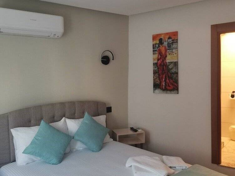 Pensione Siğacik Sen Konuk Evi̇