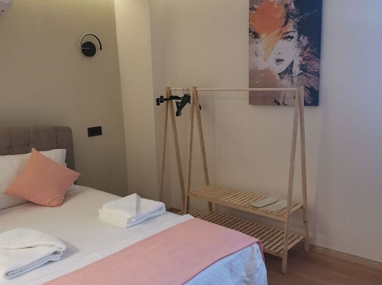 Pensione Siğacik Sen Konuk Evi̇