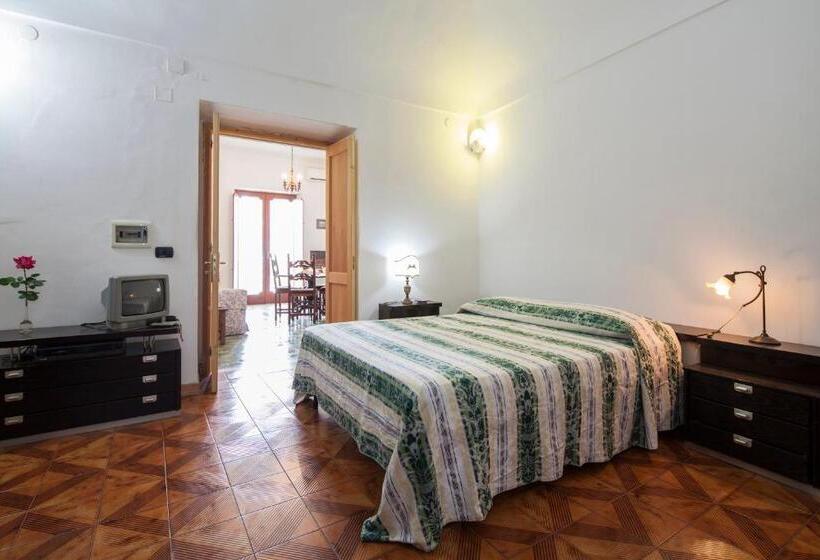 تختخواب و صبحانه Casa Wanda