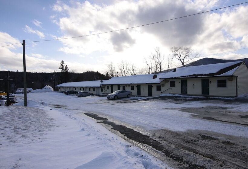 Colebrook C.c. & Motel