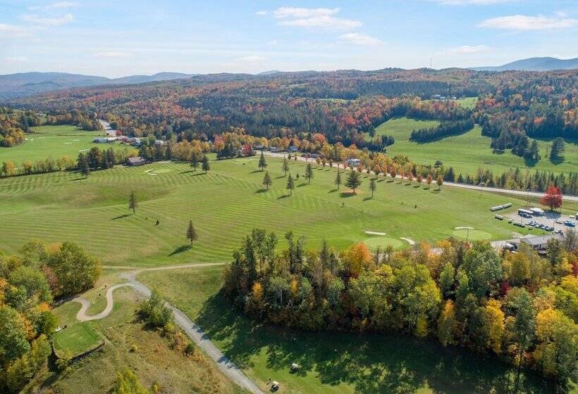 Colebrook C.c. & Motel