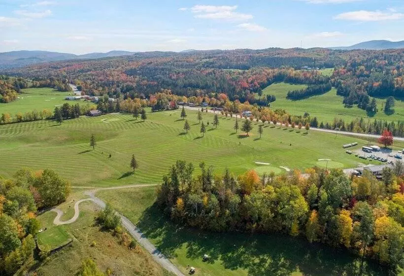 Colebrook C.c. & Motel