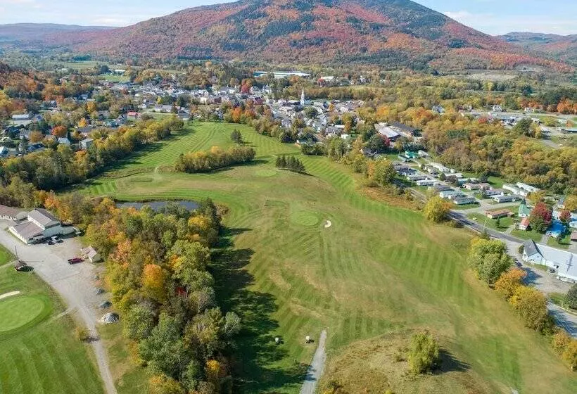 Colebrook C.c. & Motel