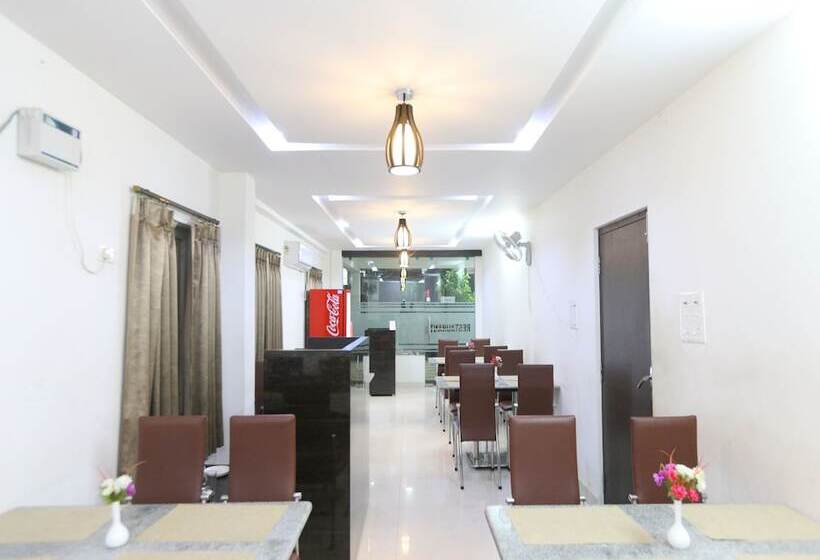 בית מלון כפרי Bhimas Residency