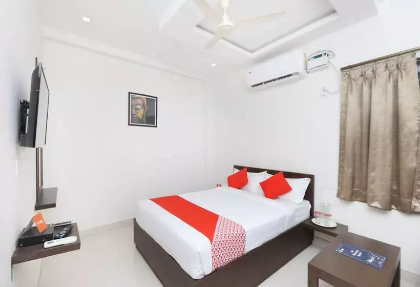Hotelli Bhimas Residency