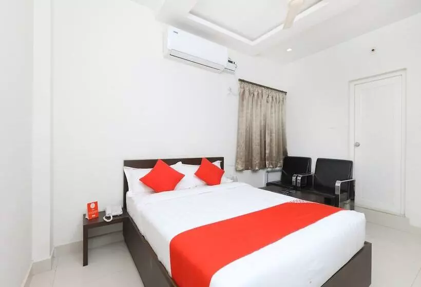 Hotelli Bhimas Residency