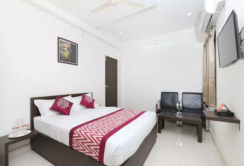 Hotelli Bhimas Residency